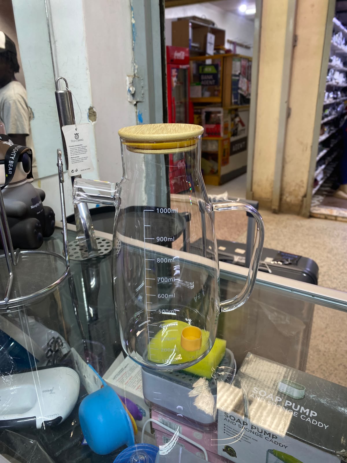 Oil dispenser
