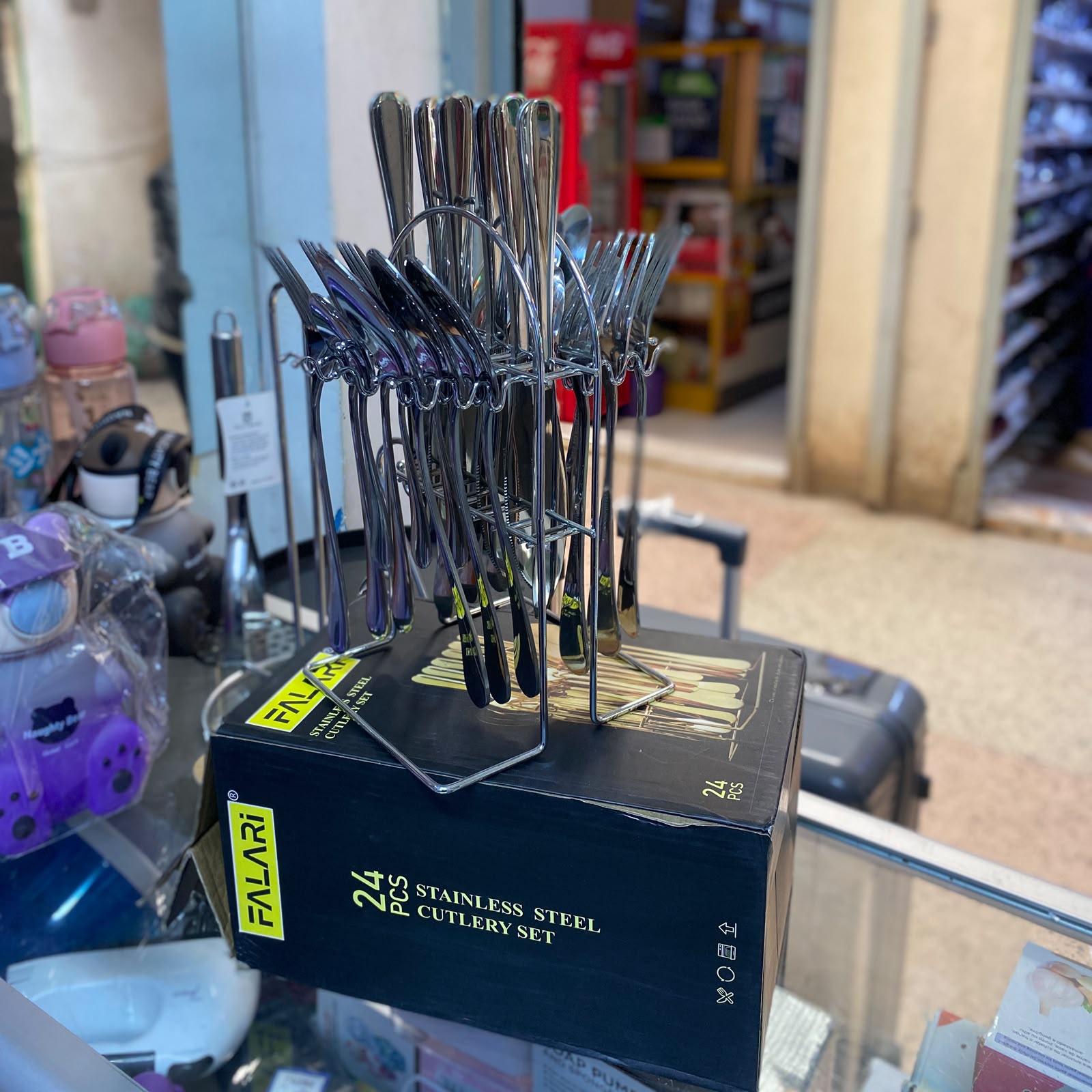Silver cutlery set