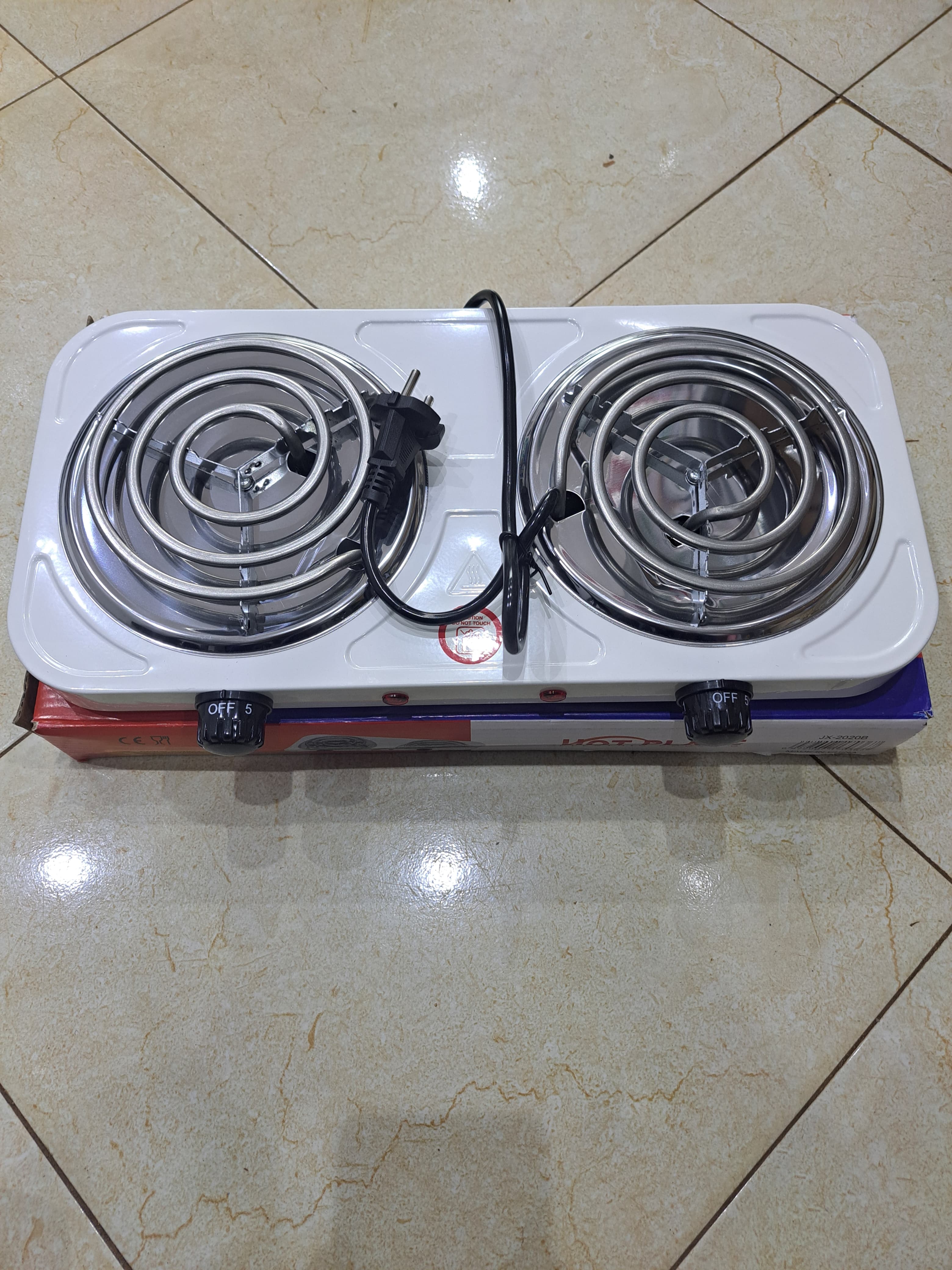 Double induction cooker