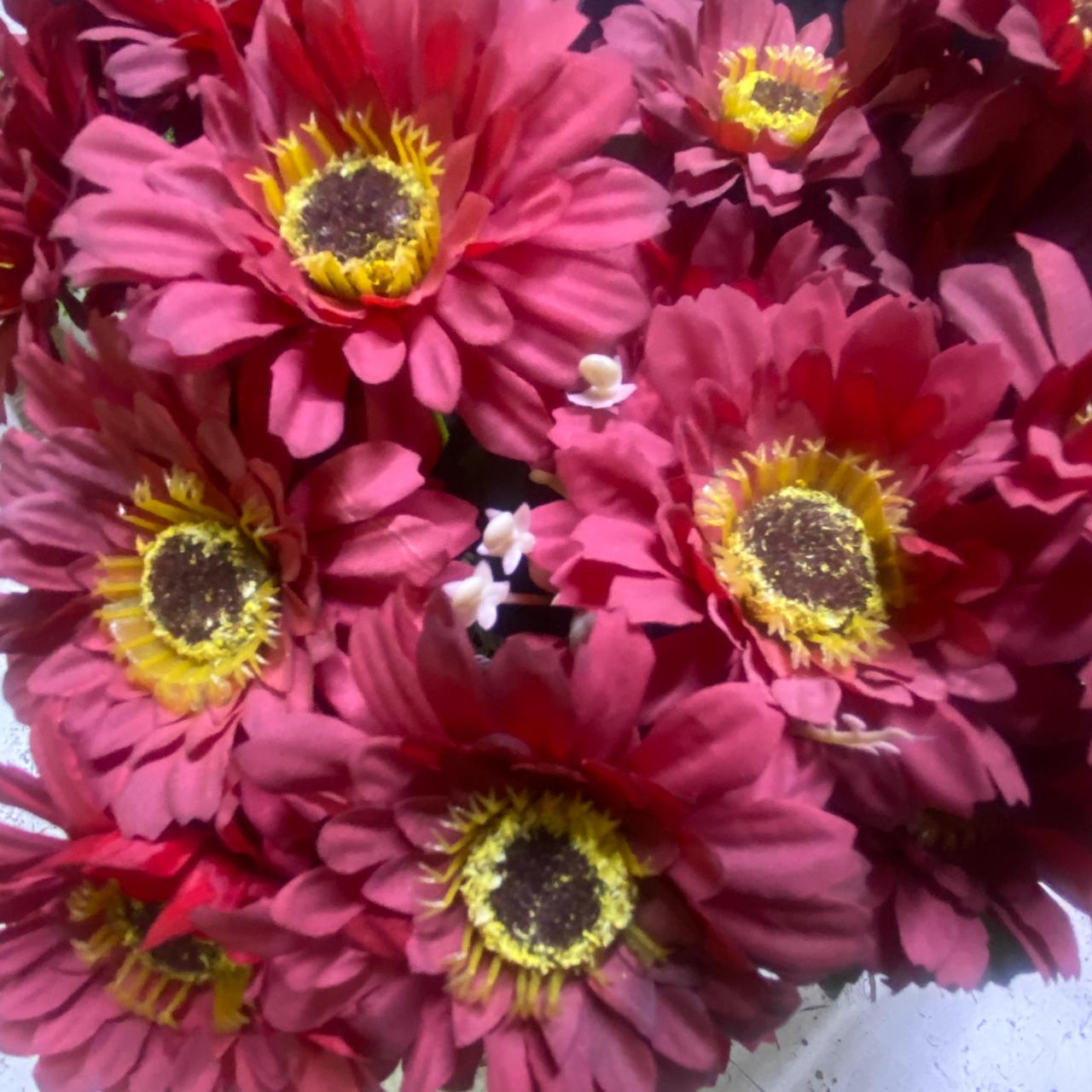 Artificial gerbera daisy