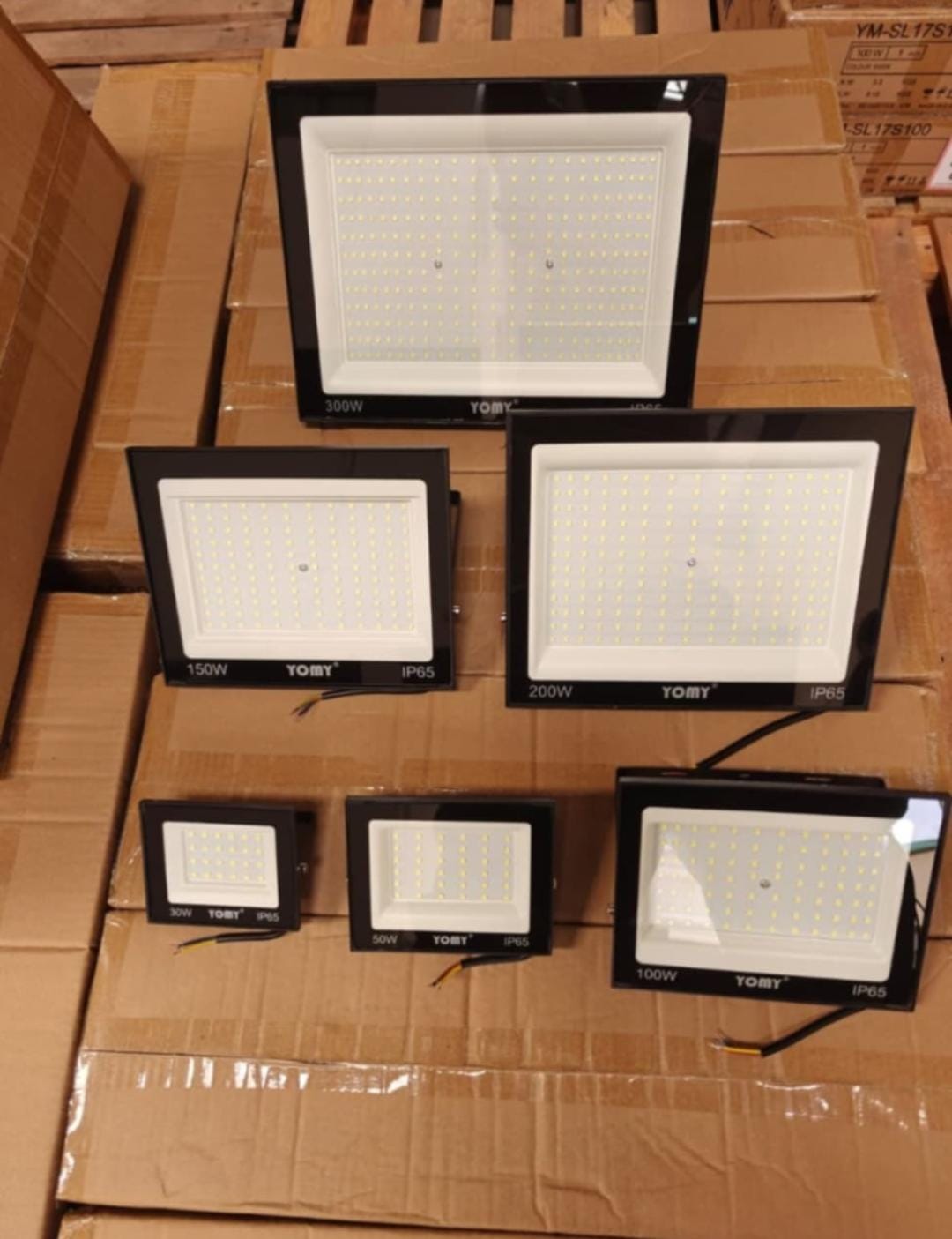 YOMY AC FLOODLIGHTS