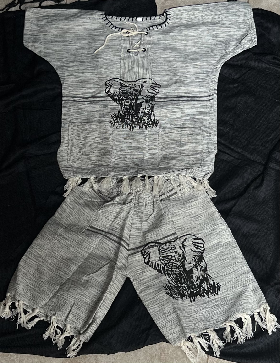 Baby T-shirt and short elephant print set