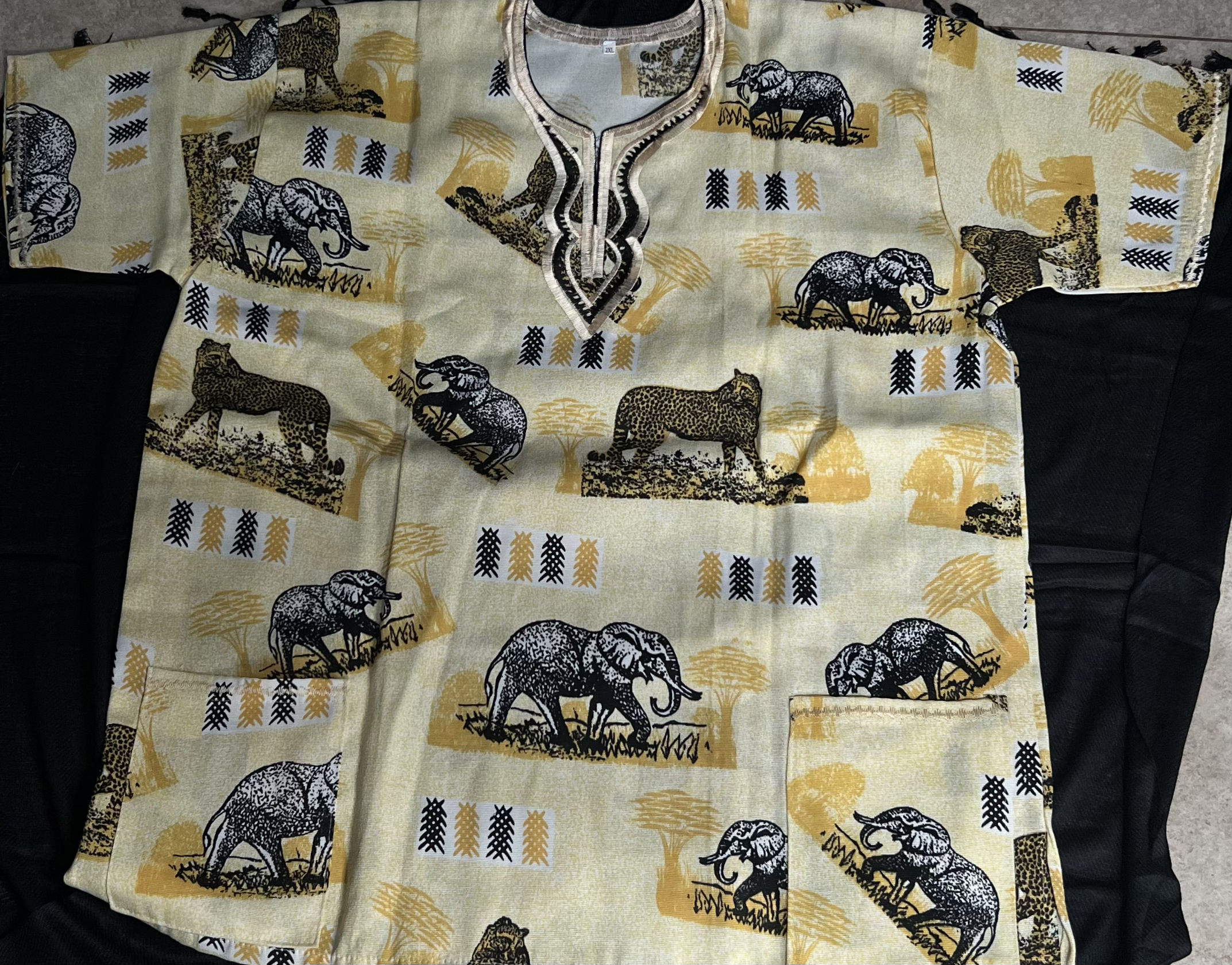 Elephant and leopard print T-Shirt