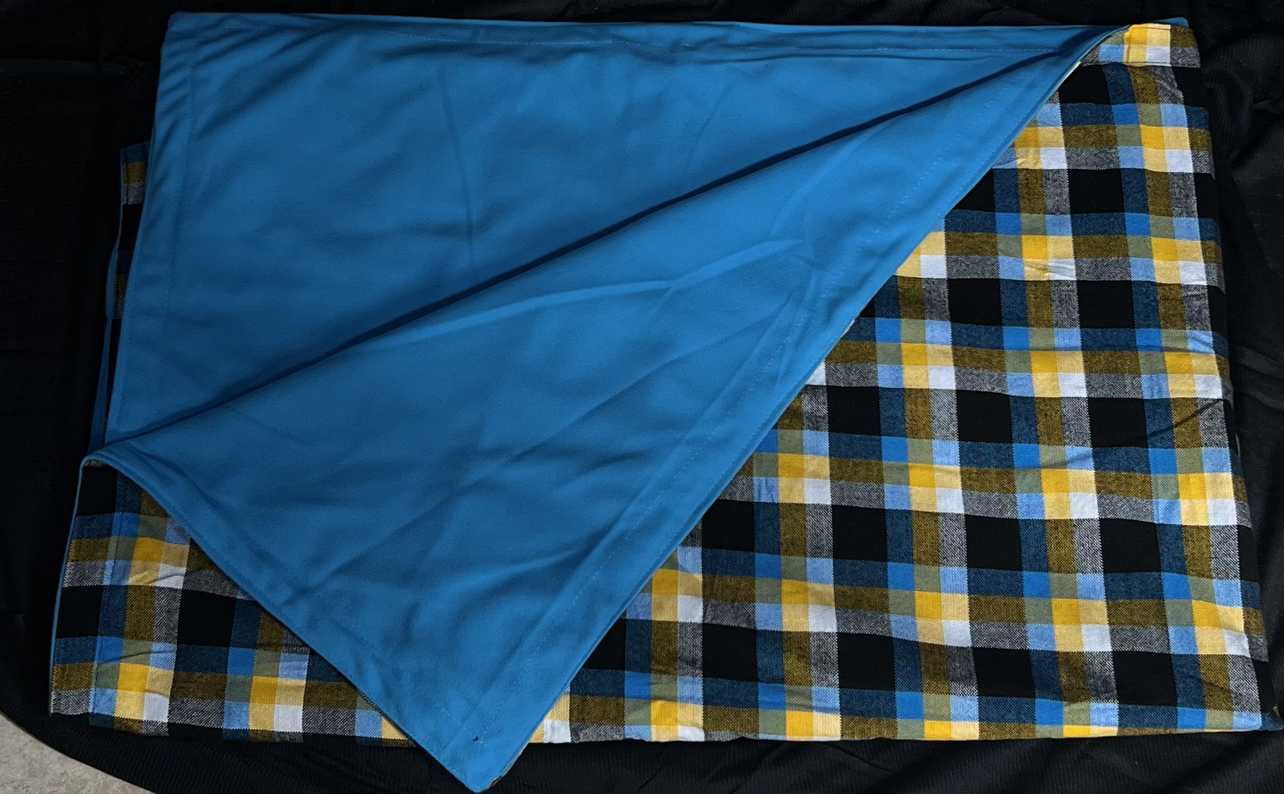 Fleece Maasai shuka