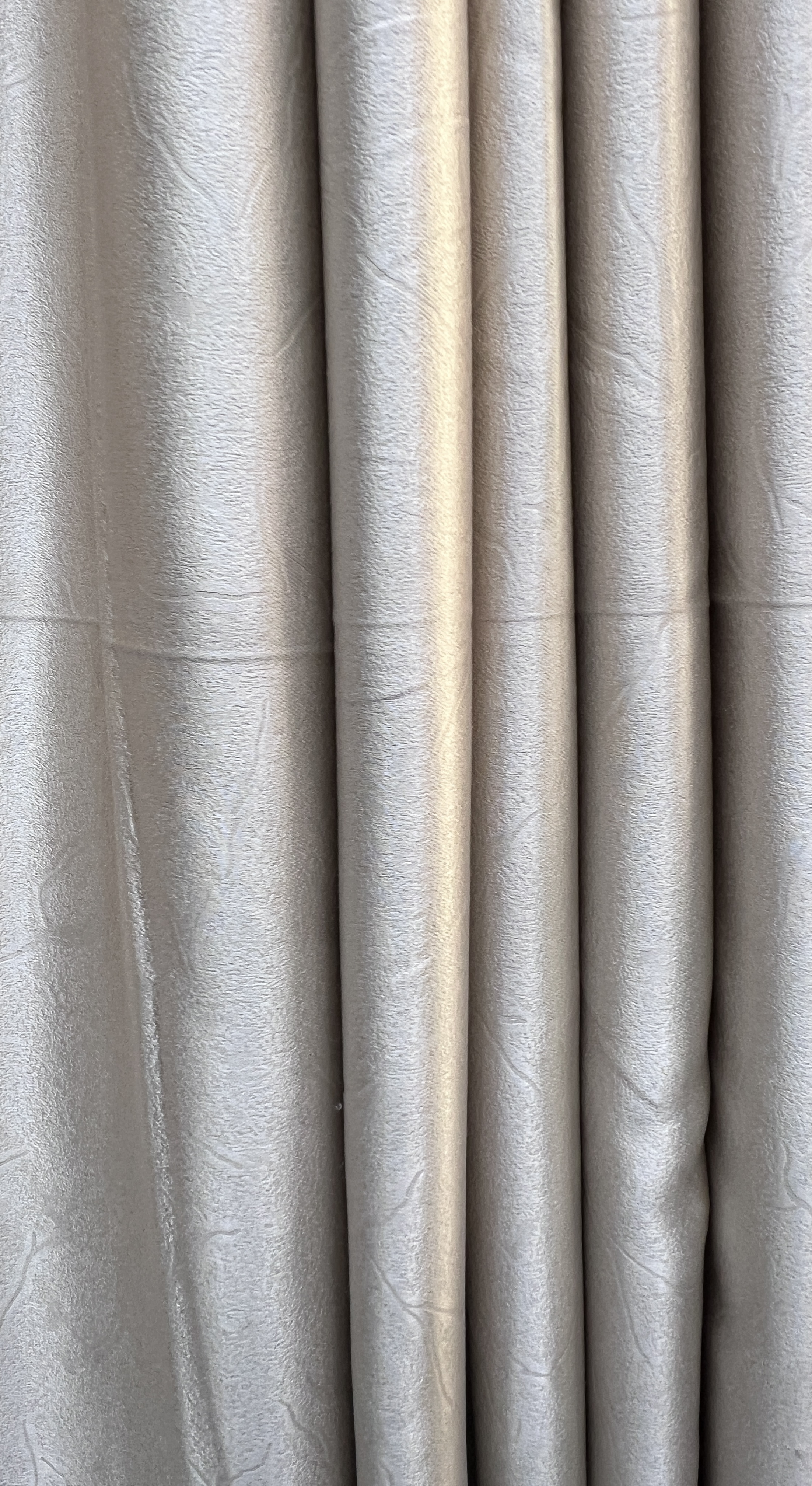 Plain curtains